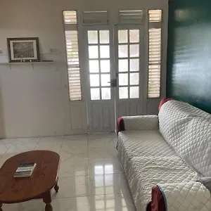 sympathique-pied-a-terre-a-schoelcher.comcaribbean.com/